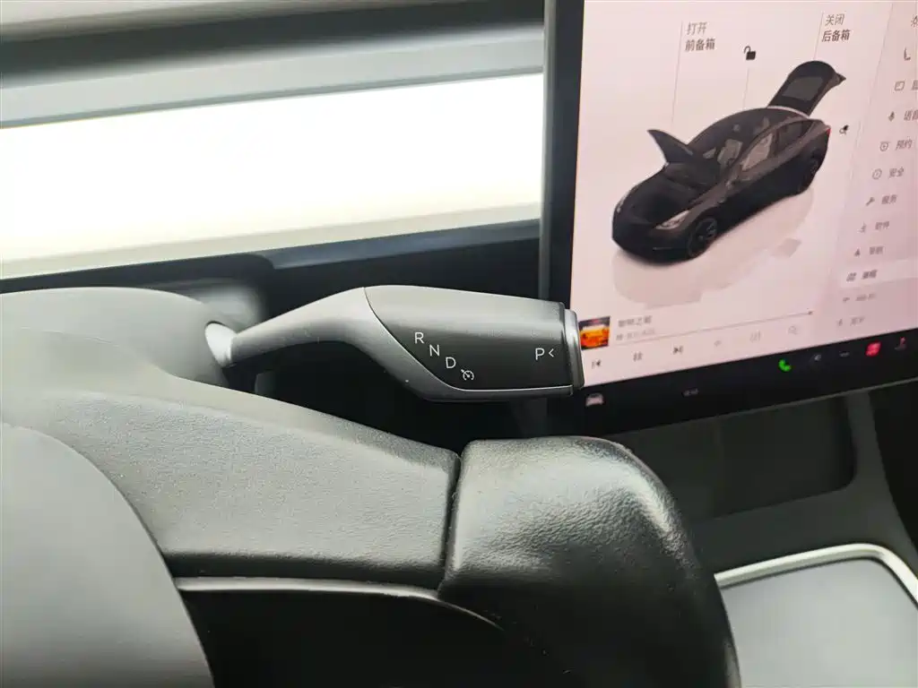 Tesla Model Y 2023 — фото 14