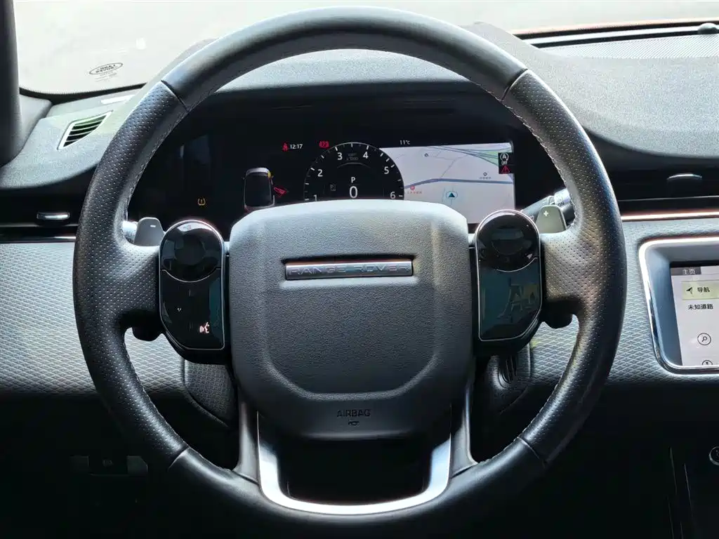 Land Rover Evoque 2020 — фото 15