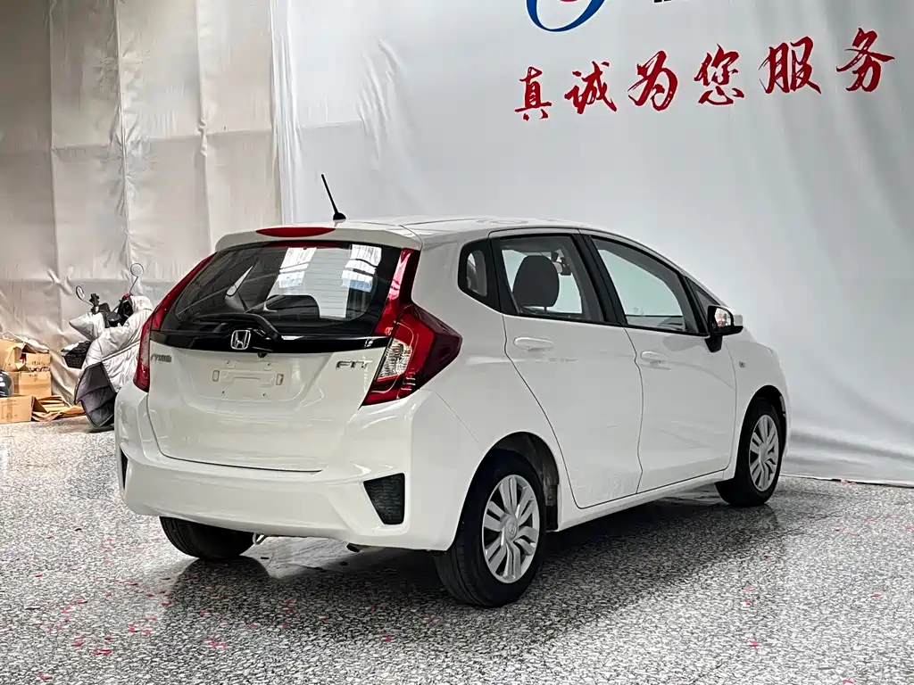 Honda Fit 2017 — фото 18