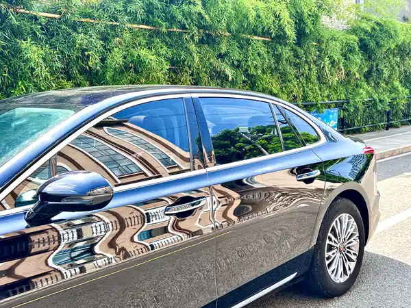 Hongqi H5 2024