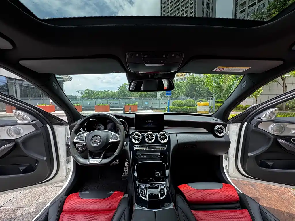 Mercedes-Benz C-Class AMG 2019 — фото 14
