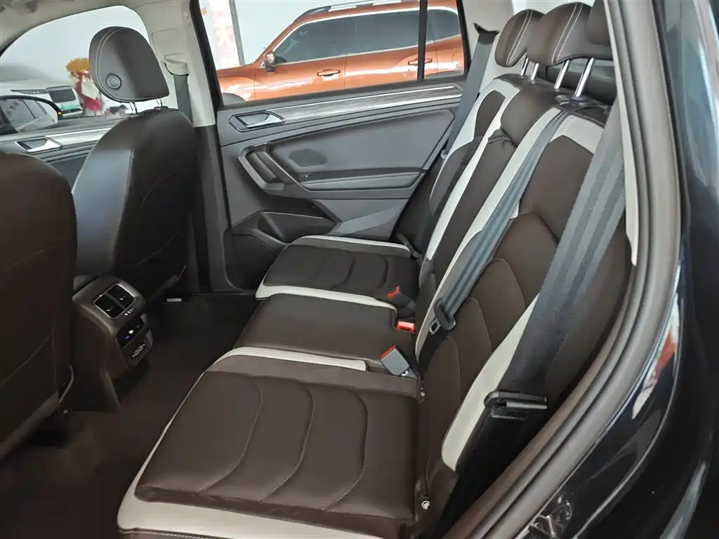 Volkswagen Tiguan L 2019 — фото 17