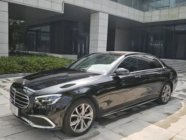Mercedes-Benz E-Class 2023