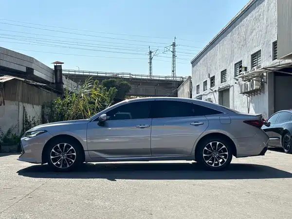 Toyota Avalon 2022