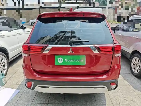 Mitsubishi Outlander 2020