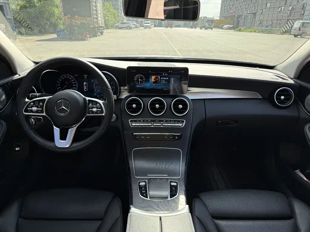 Mercedes-Benz C-Class 2018 — фото 7