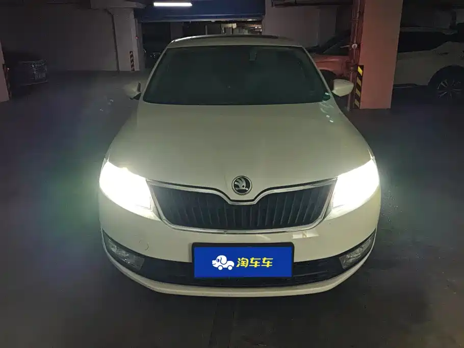Skoda Rapid 2017 — фото 2