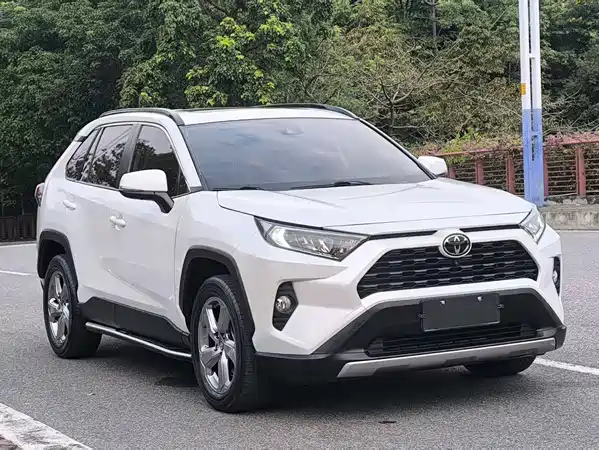 Toyota RAV4 2021