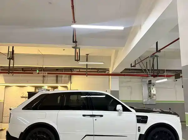 Rolls-Royce Cullinan 2023