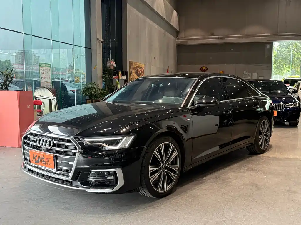 Audi A6L 2025 — фото 1