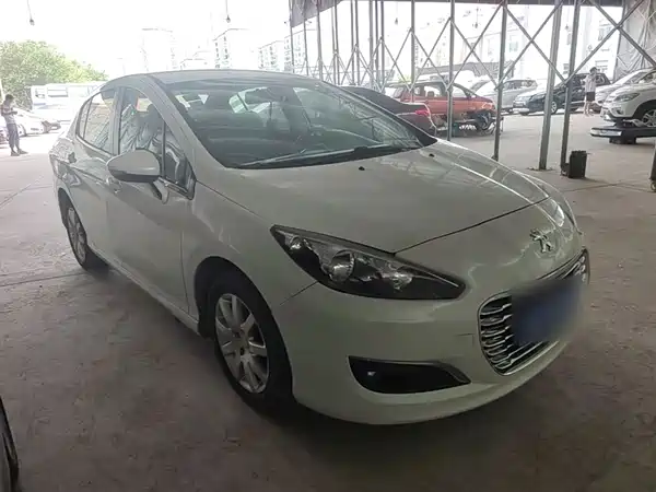 Peugeot 308 2015