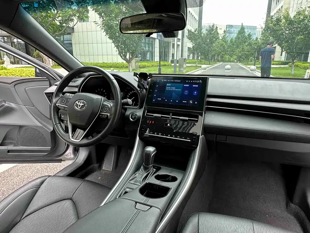 Toyota Avalon 2022 — фото 13