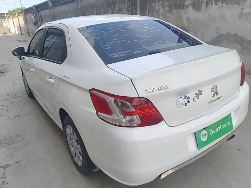 Peugeot 301 2015