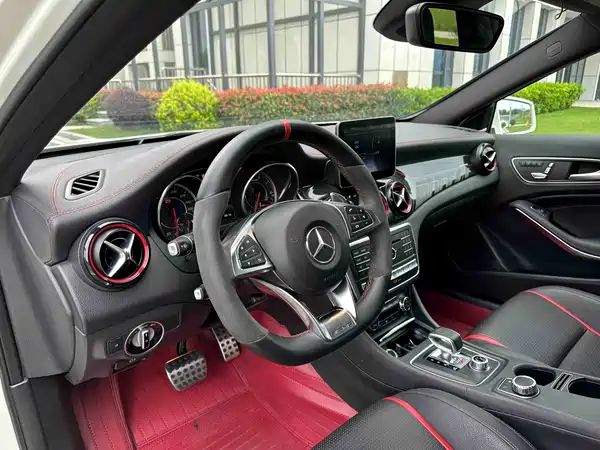 Mercedes-Benz GLA AMG 2017