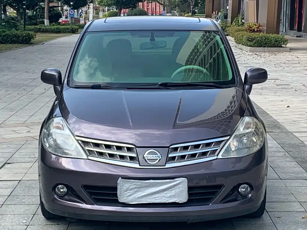 Nissan Tiida 2008 — фото 2