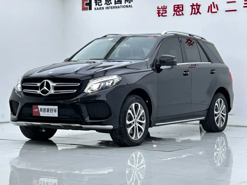 Mercedes-Benz GLE 2017 — фото 1