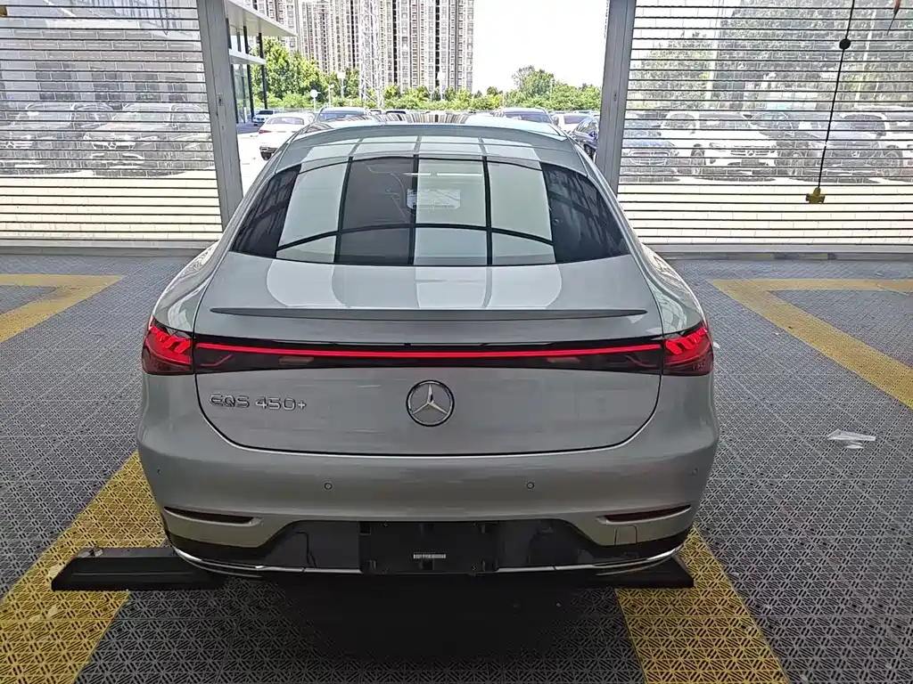 Mercedes-Benz EQS 2025 — фото 10