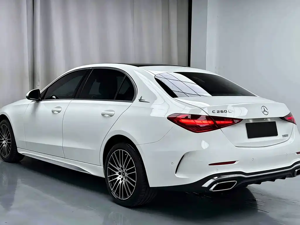 Mercedes-Benz C-Class 2022 — фото 11