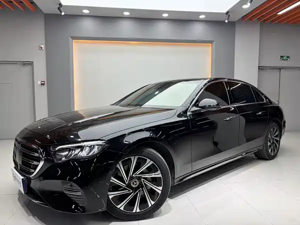Mercedes-Benz E-Class 2025