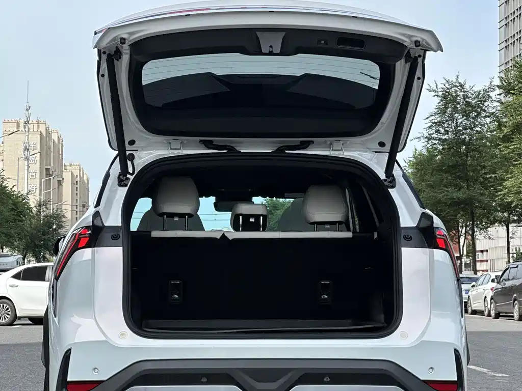 Geely Galaxy L7 2023 — фото 15