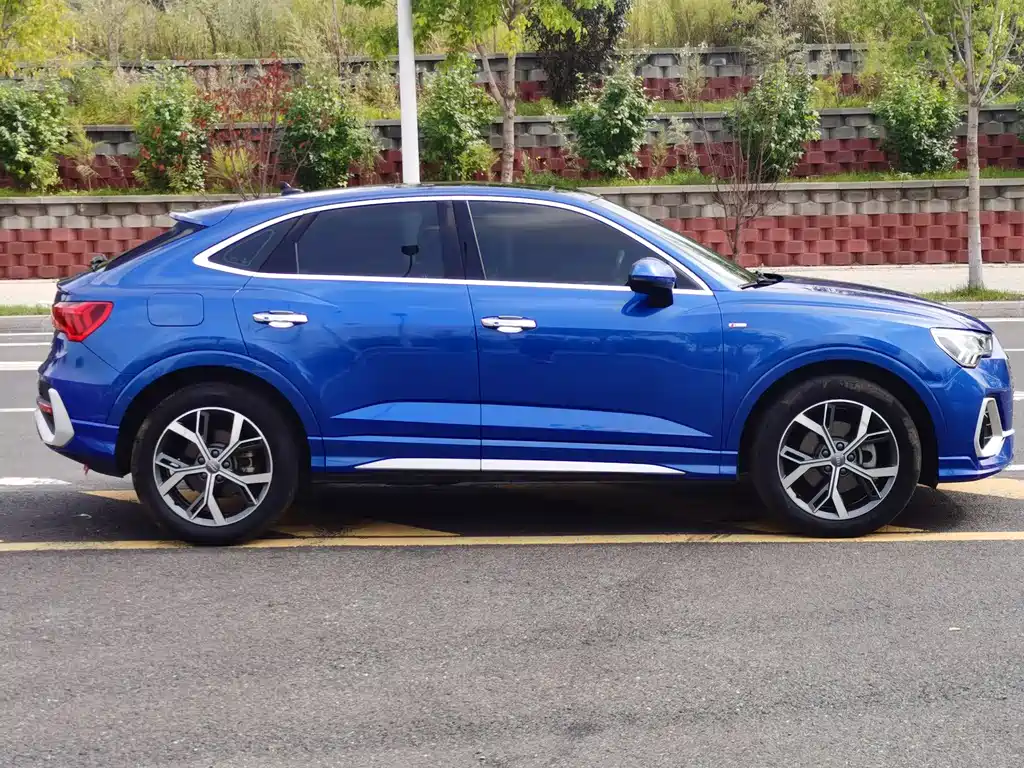 Audi Q3 Sportback 2021 — фото 3
