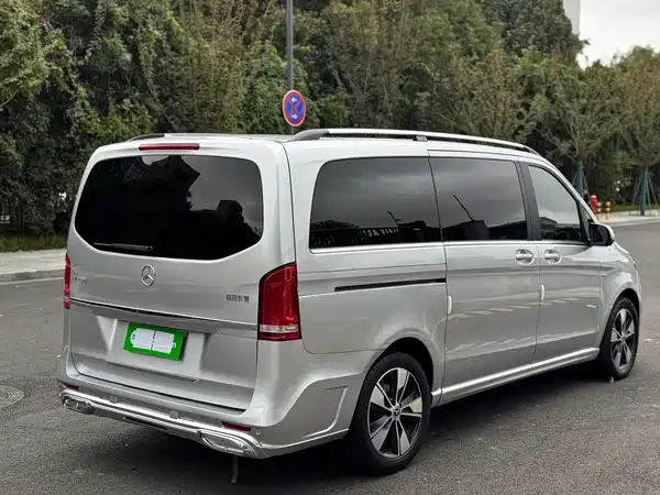 Mercedes-Benz V-Class 2016