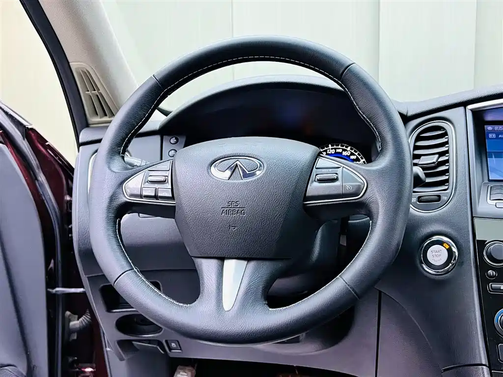 Infiniti QX50 2017 — фото 10