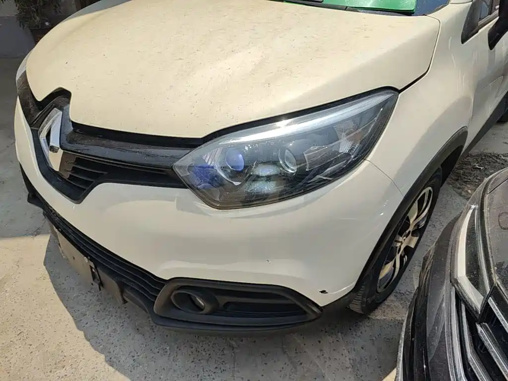 Renault Captur 2018 — фото 24