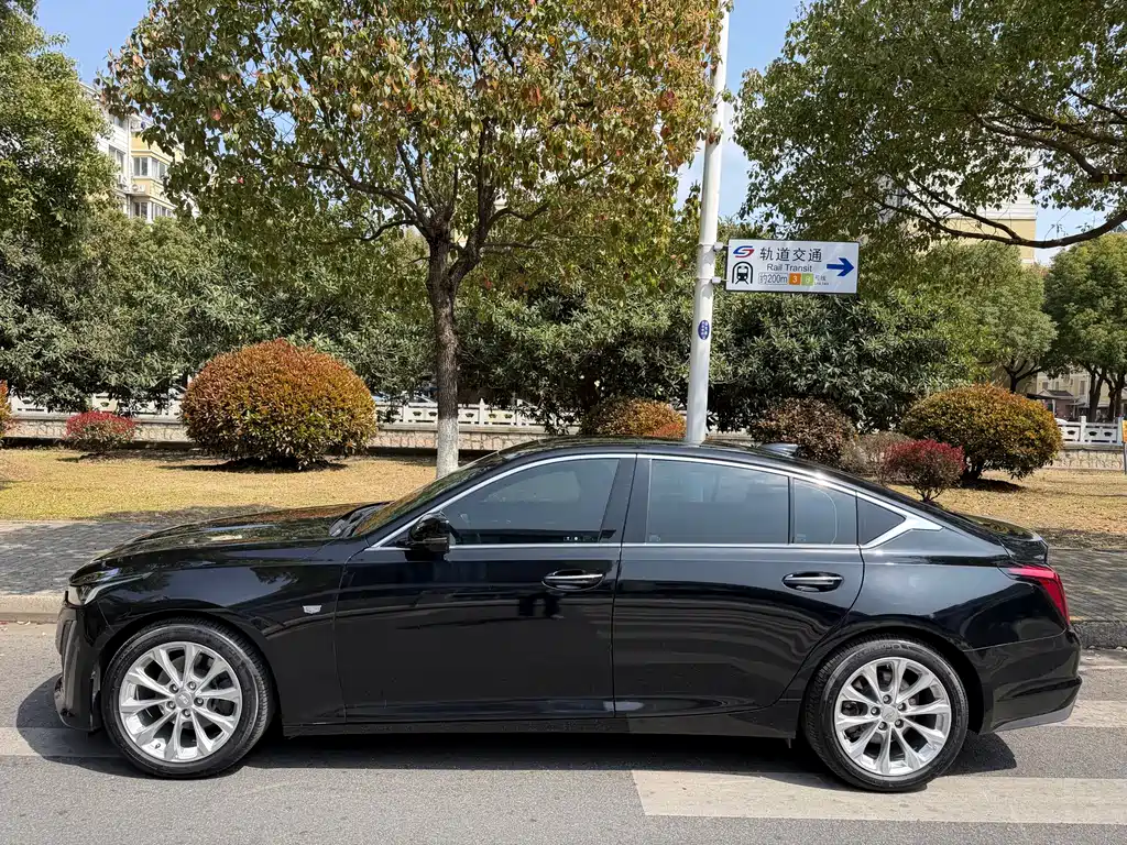 Cadillac CT5 2023 — фото 20