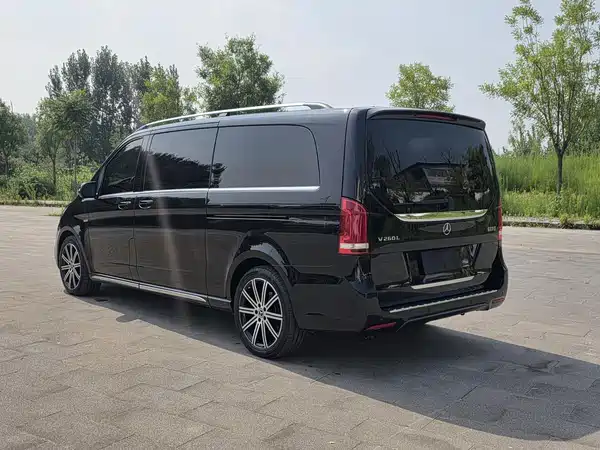 Mercedes-Benz V-Class 2022