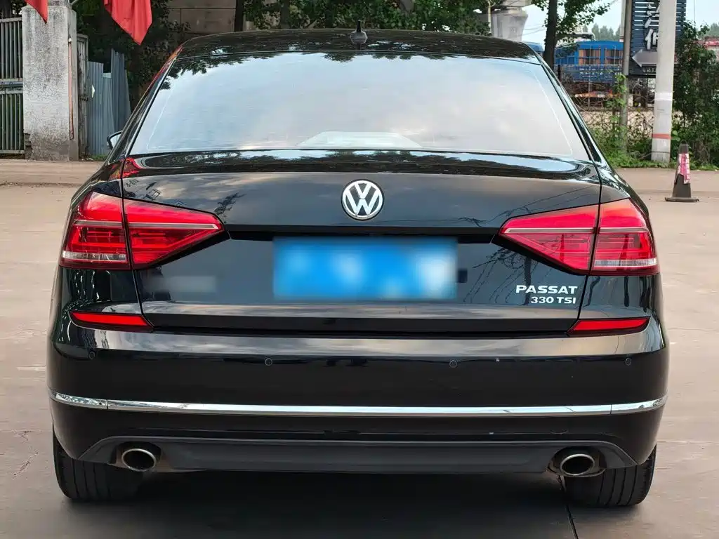 Volkswagen Passat 2019 — фото 13