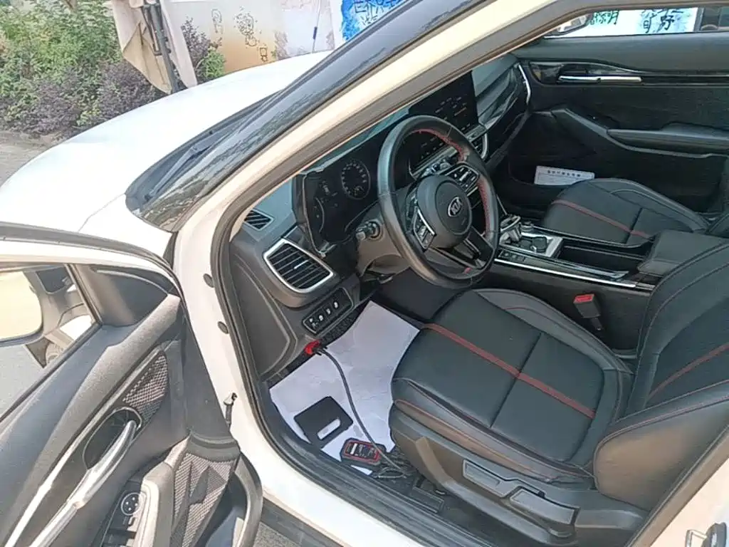 Kia KX3 2020 — фото 16