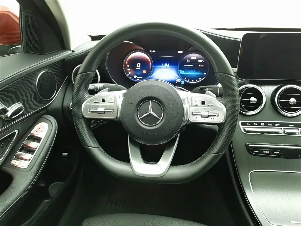 Mercedes-Benz C-Class 2020 — фото 11