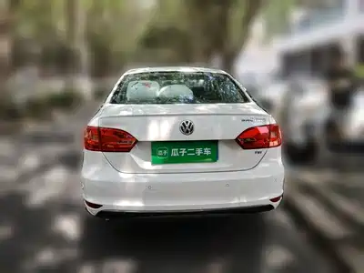 Volkswagen Sagitar 2014
