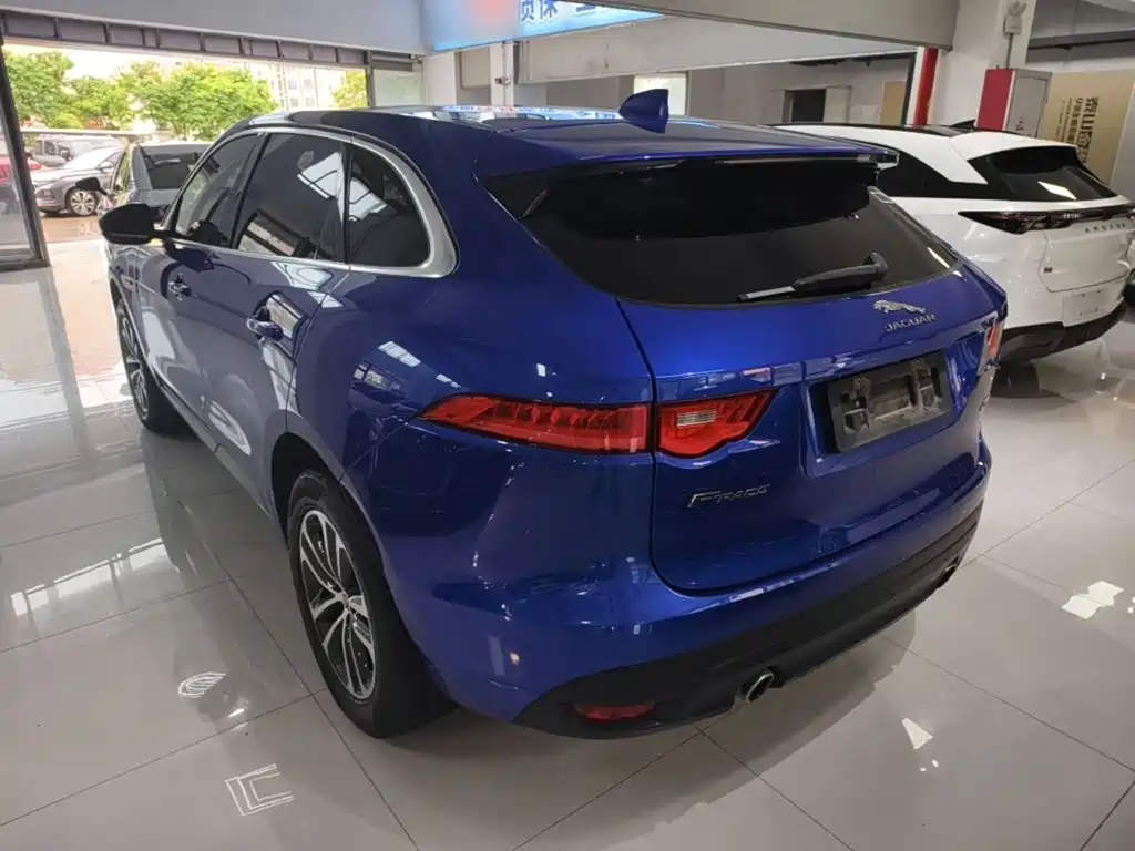 Jaguar F-PACE 2017 — фото 5