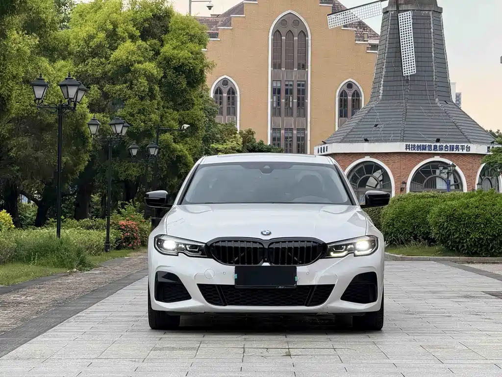 BMW 3 Series 2020