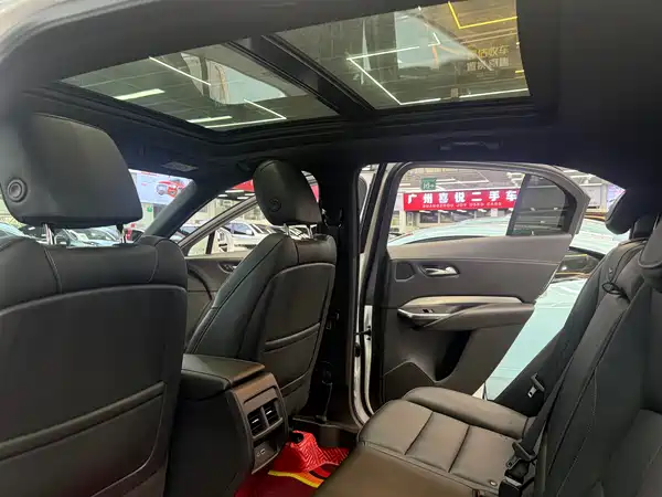 Cadillac XT4 2021