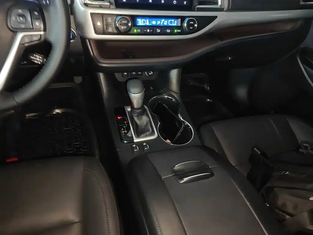 Toyota Highlander 2019 — фото 14