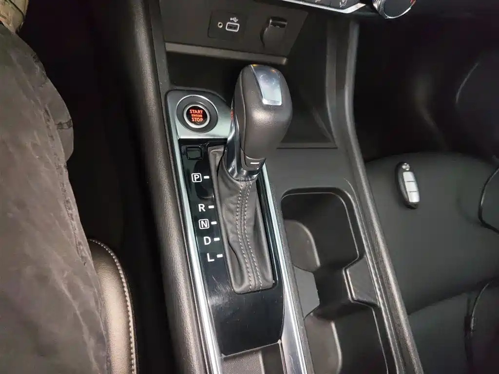 Nissan Sylphy 2020 — фото 13