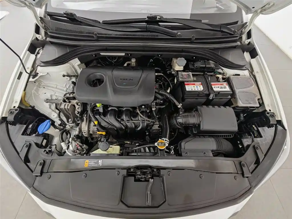 Hyundai Elantra 2018 — фото 6