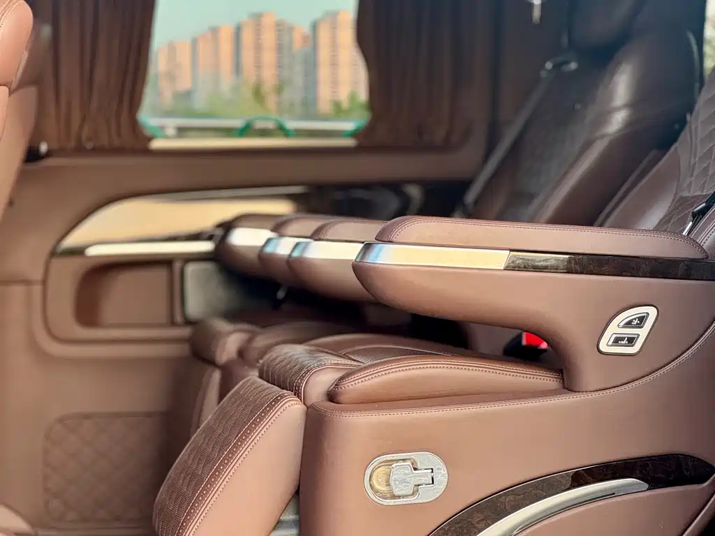 Mercedes-Benz V-Class 2020 — фото 4