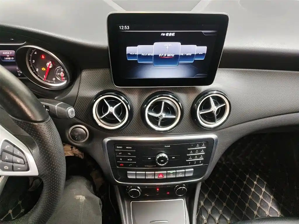 Mercedes-Benz GLA 2019 — фото 13