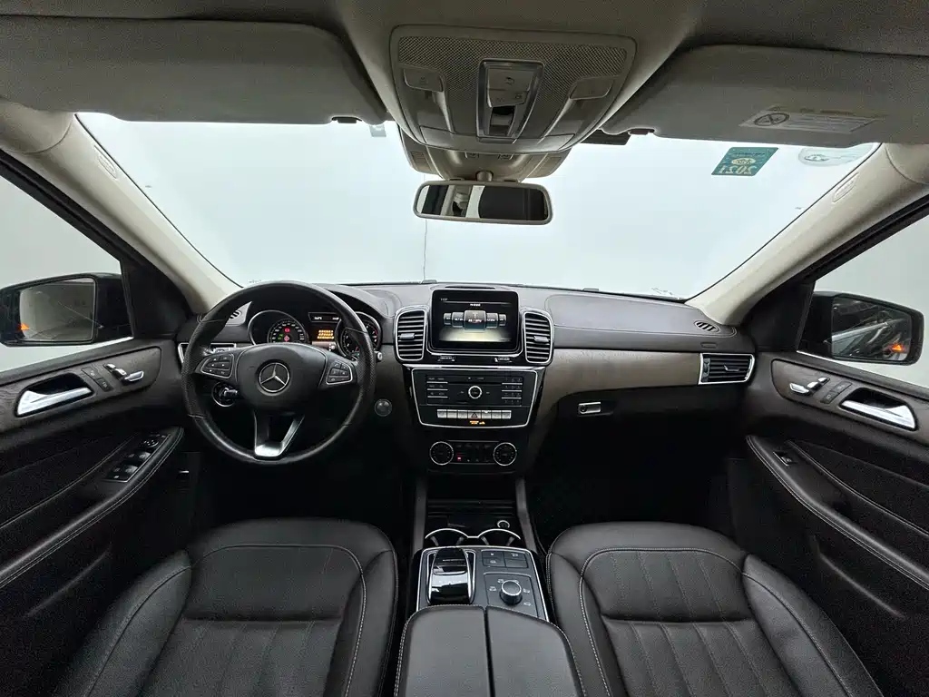 Mercedes-Benz GLE 2017 — фото 14