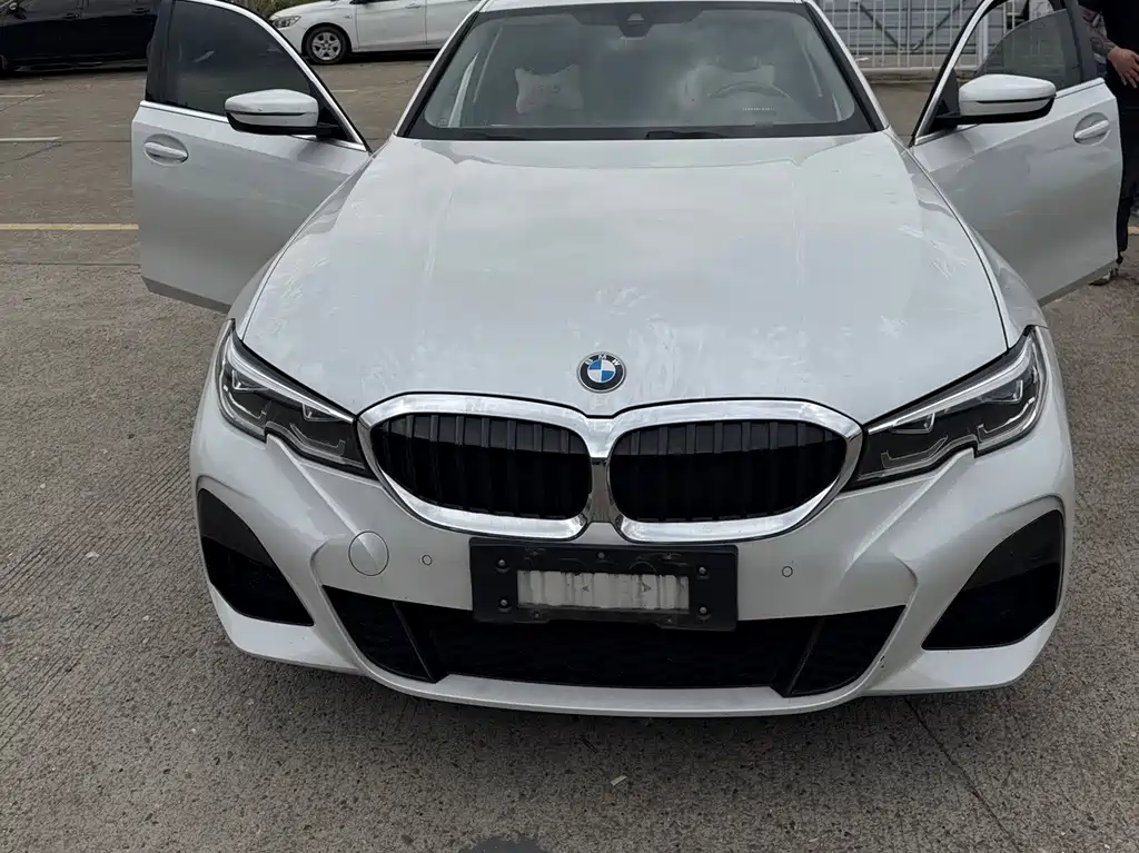 BMW 3 Series 2022 — фото 13