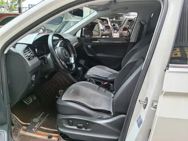 Volkswagen Tiguan L 2021