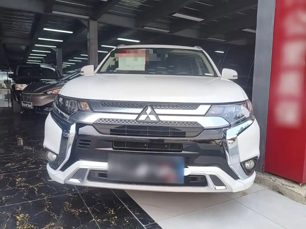 Mitsubishi Outlander 2022