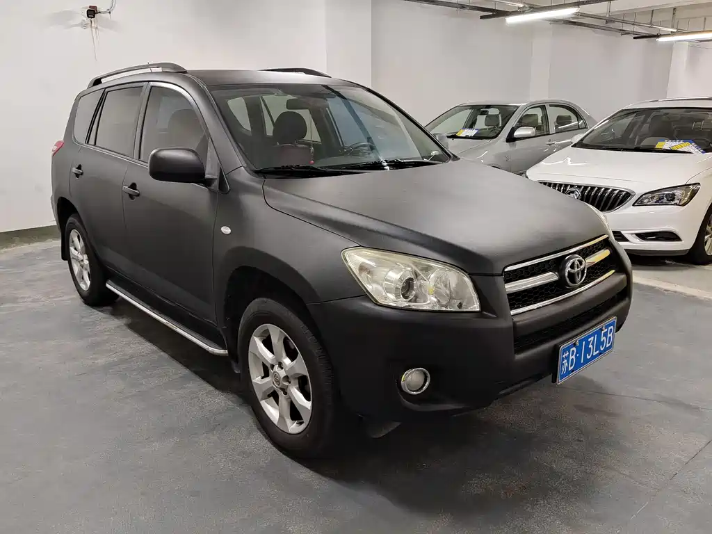 Toyota RAV4 2011