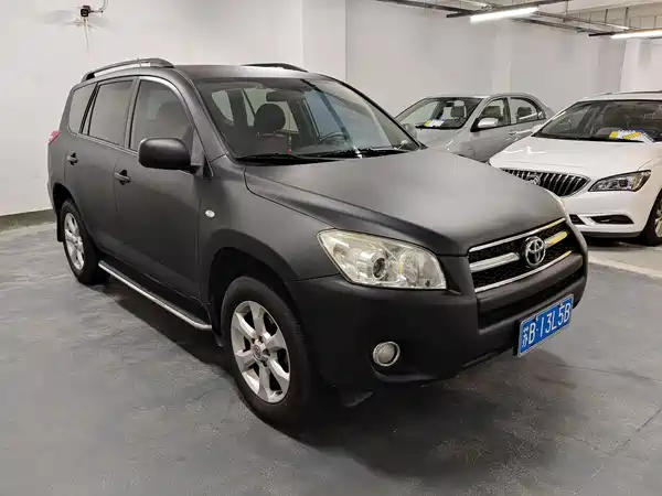 Toyota RAV4 2011