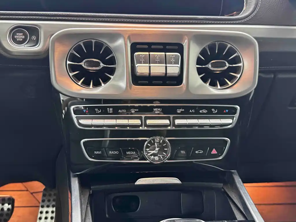 Mercedes-Benz G-Class AMG 2021 — фото 25
