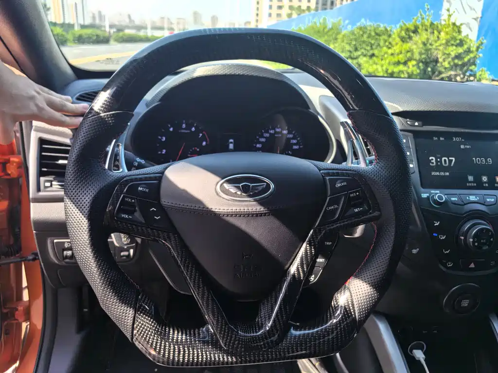 Hyundai Veloster 2016 — фото 14